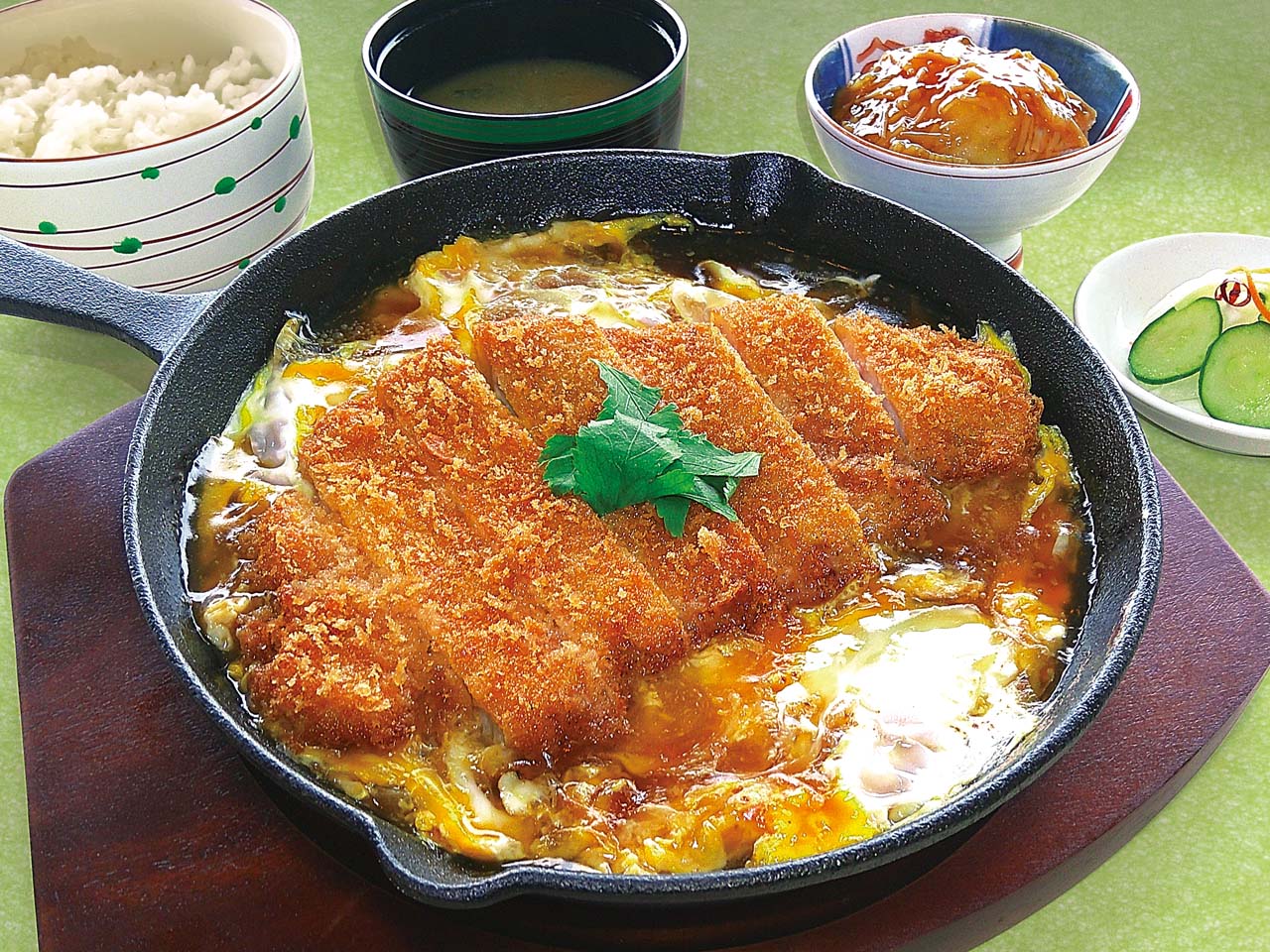 味麗豚のカツ煮膳